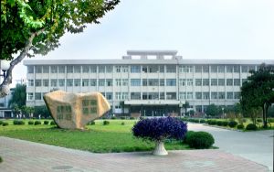 四川513分考生都可以填报哪些公办大学？（附带近三年高考大学录取名单）